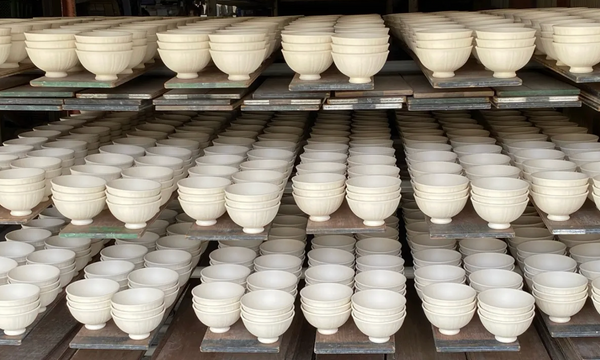 Japanese Porcelain Care: Arita, Hasami, and Kutani