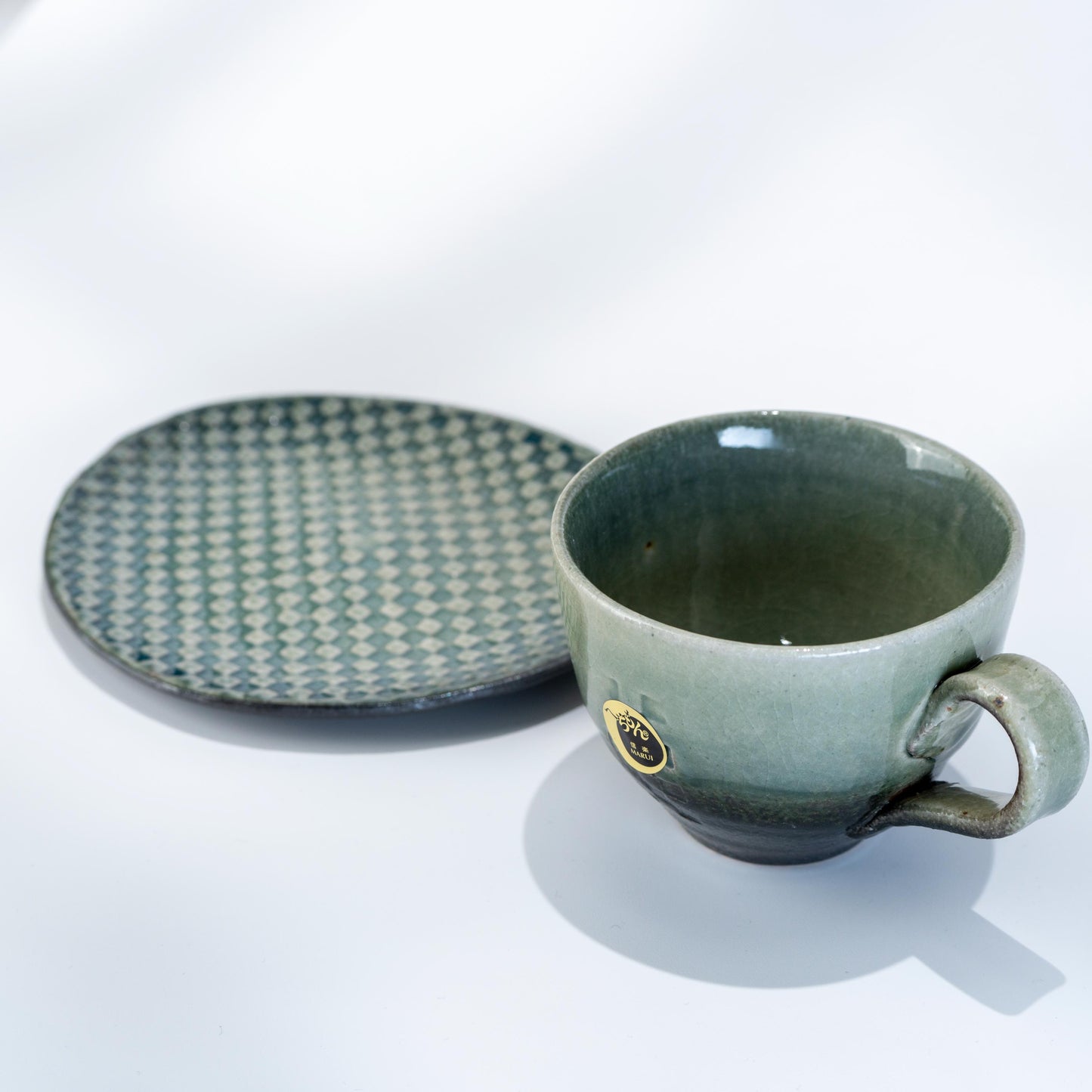 Full display of Shigaraki coffee cup and saucer set
