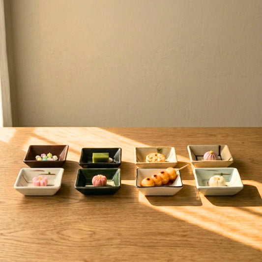 Set de 8 platitos cuadrados Mino Ware