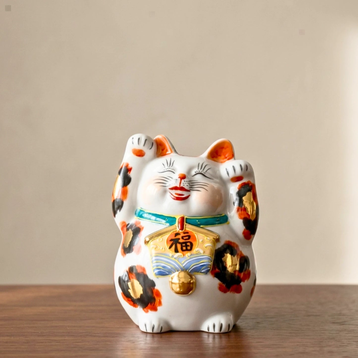 Goldene dreifarbige Kutani-Glückskatze | Maneki-Neko-Figur, 14 cm