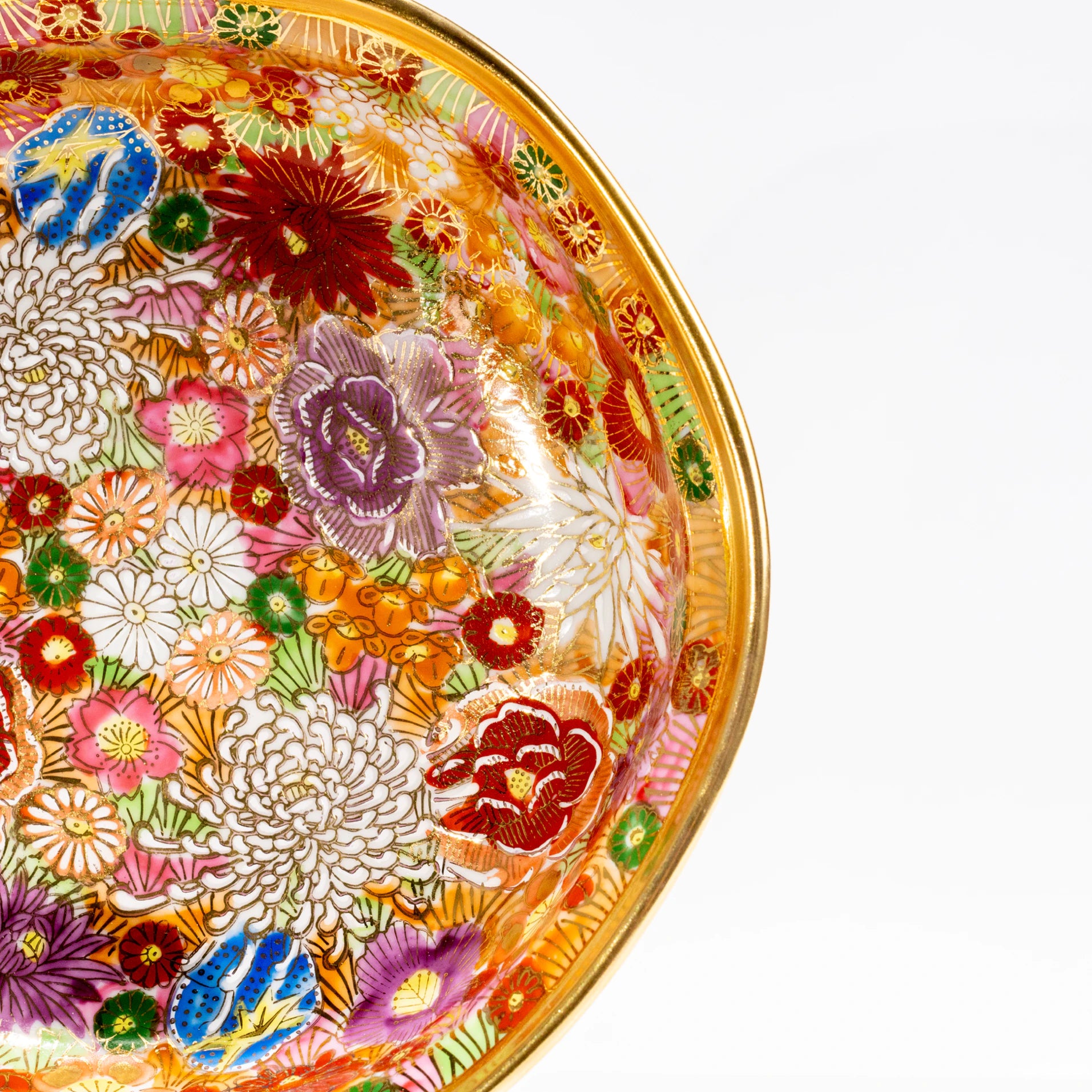 Angled top view of Kutani gold floral serving bowl