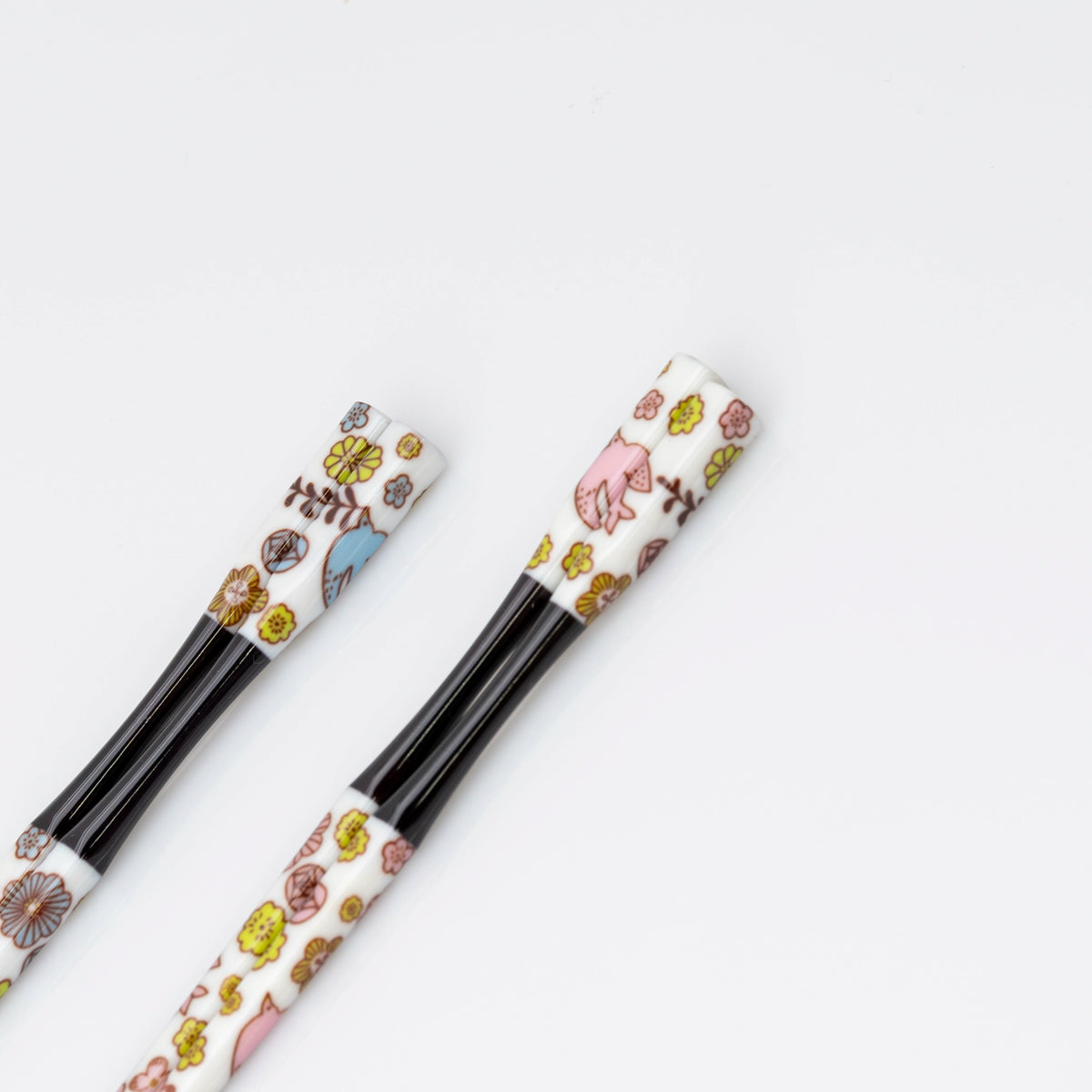 Japanese Chopstick Set for Two | Harekutani Kutani Porcelain Rests
