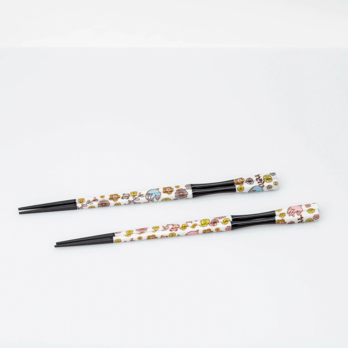 Japanese Chopstick Set for Two | Harekutani Kutani Porcelain Rests