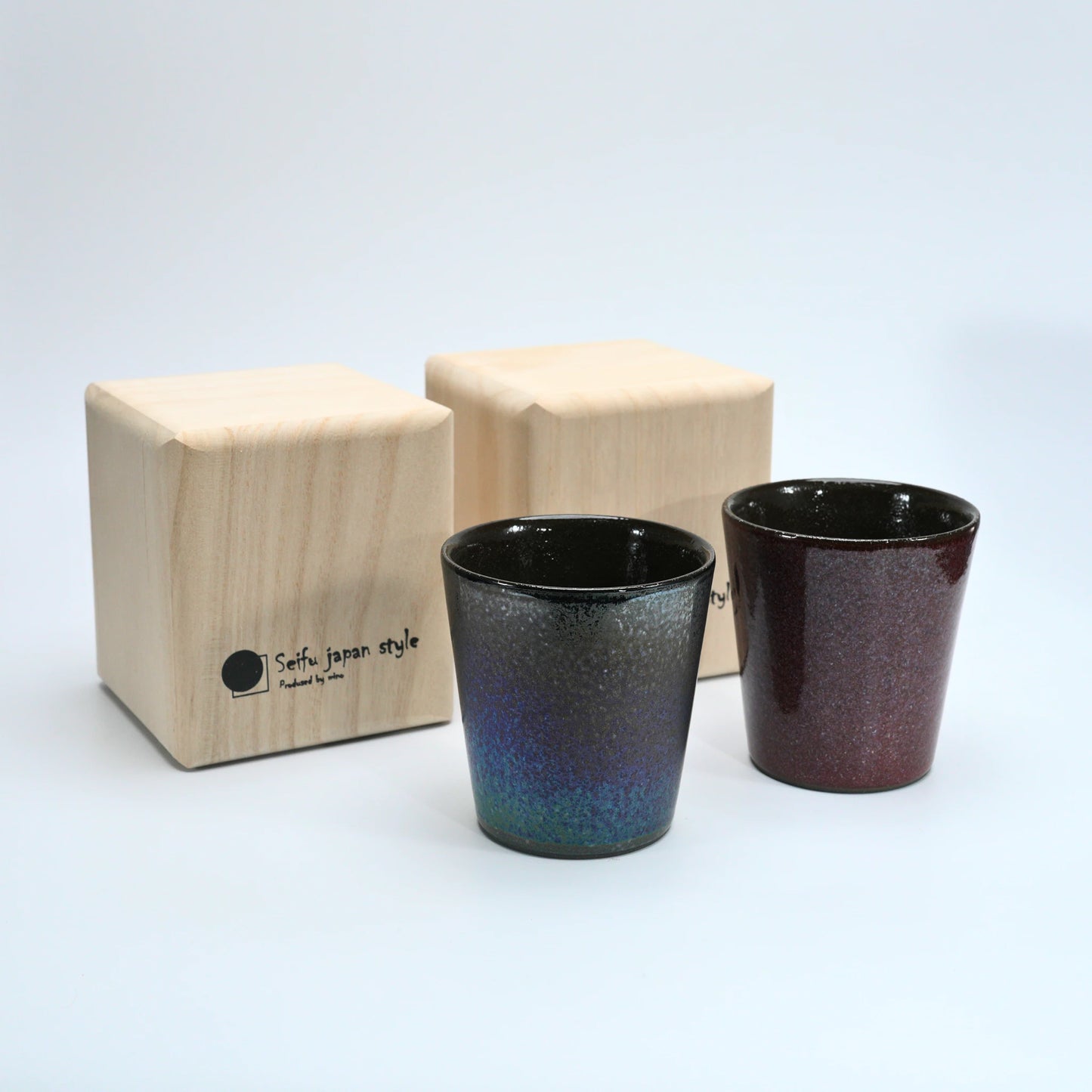 Tabata Shigemichi Mino-Yaki Double-Wall Rock Cup — Bordeaux & Black Luster Stoneware (300ml, Kiribako)