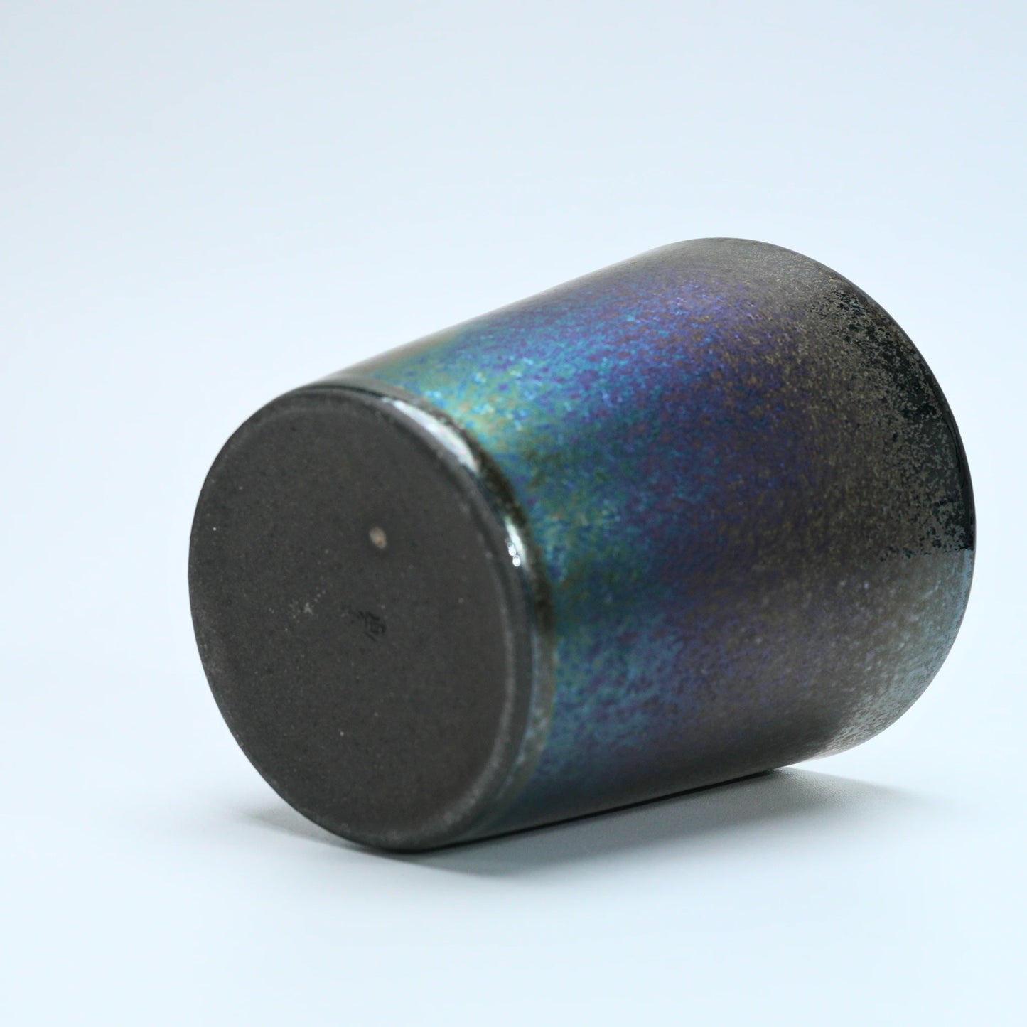 Tabata Shigemichi Mino-Yaki Double-Wall Rock Cup — Bordeaux & Black Luster Stoneware (300ml, Kiribako)