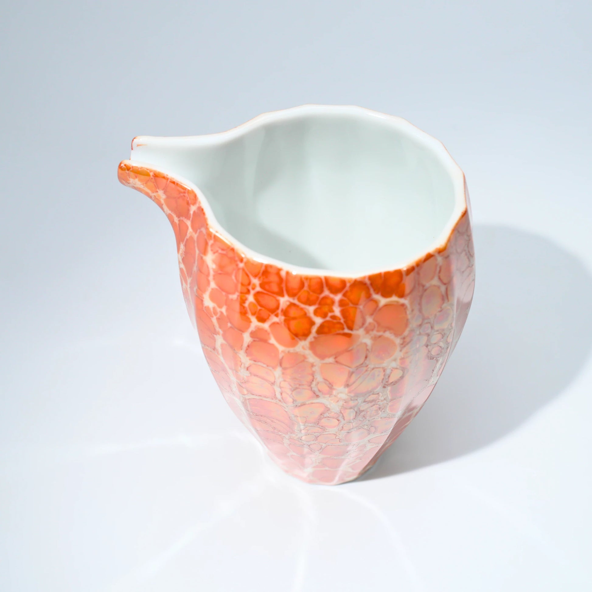 Mino Ware Champagne Luster Sake Set | Katakuchi & Cup, Red or White Porcelain — view 3