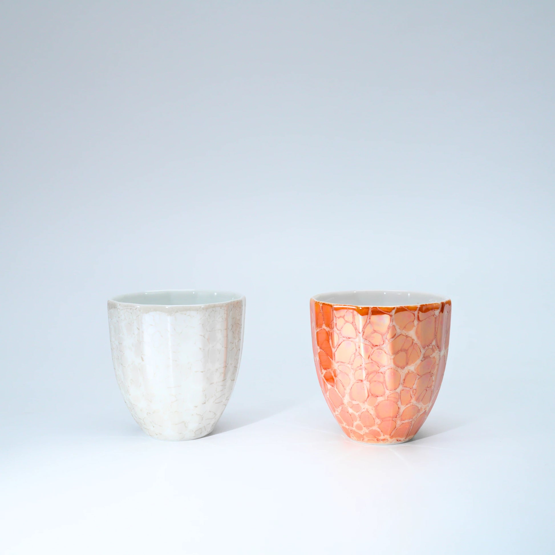 Mino Ware Champagne Luster Sake Set | Katakuchi & Cup, Red or White Porcelain — view 7
