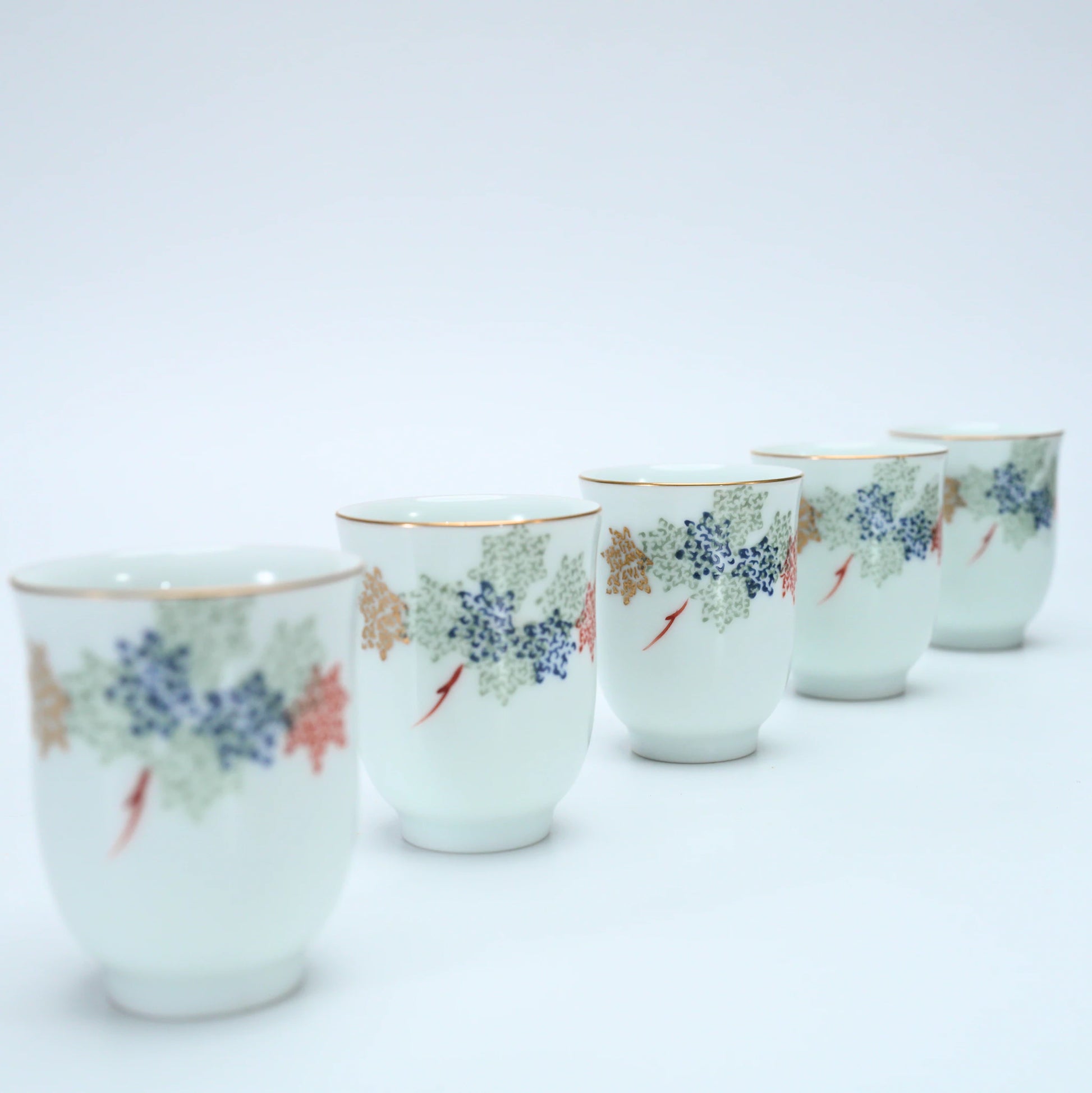 Vintage 1977 Fukagawa Seiji Kurenai Sake Set — 2 Tokkuri & 5 Ochoko, Arita — vue 6