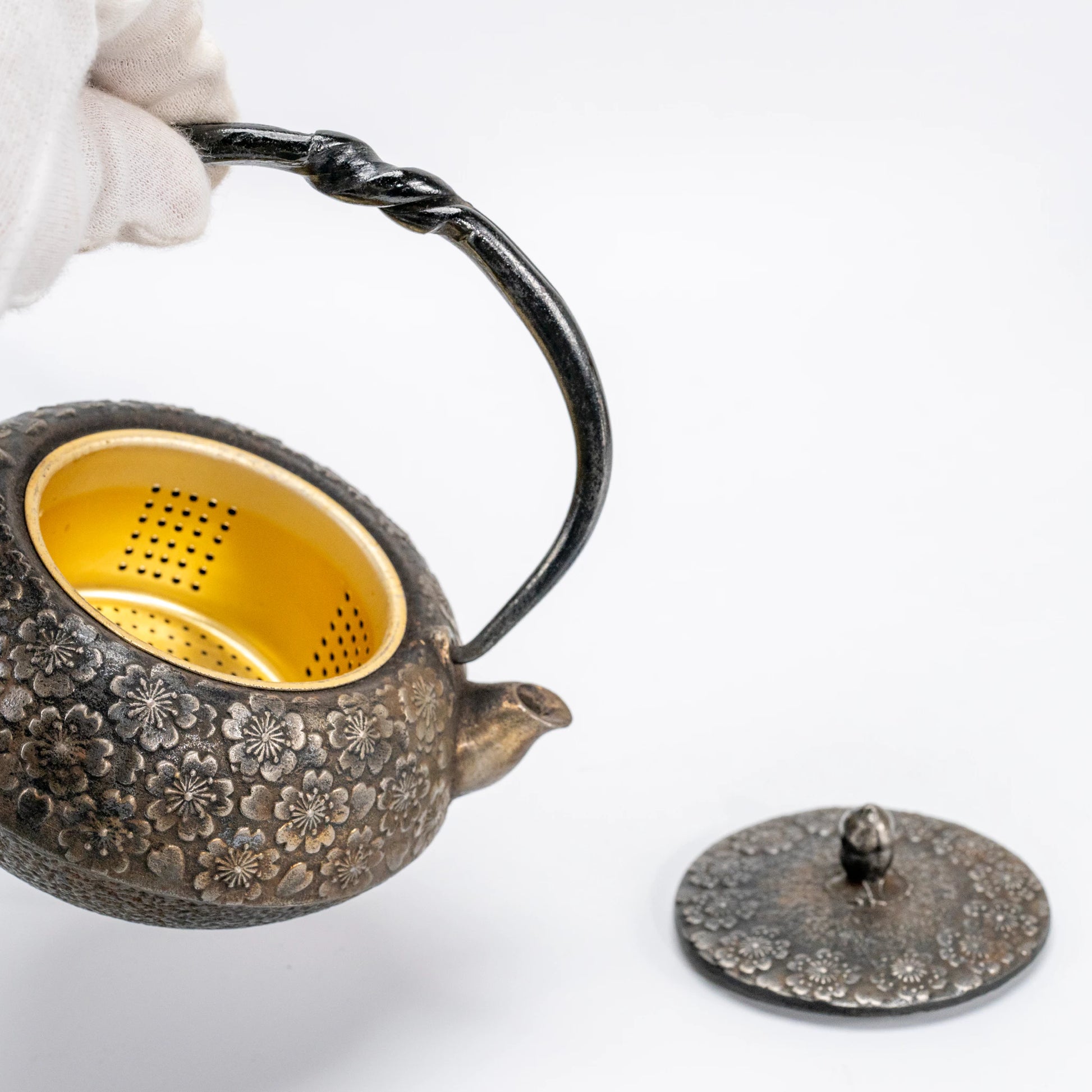 Vintage Nambu Satetsu Kyusu by Kiyosue — Sakura Cast Iron Teapot, Morioka — view 5
