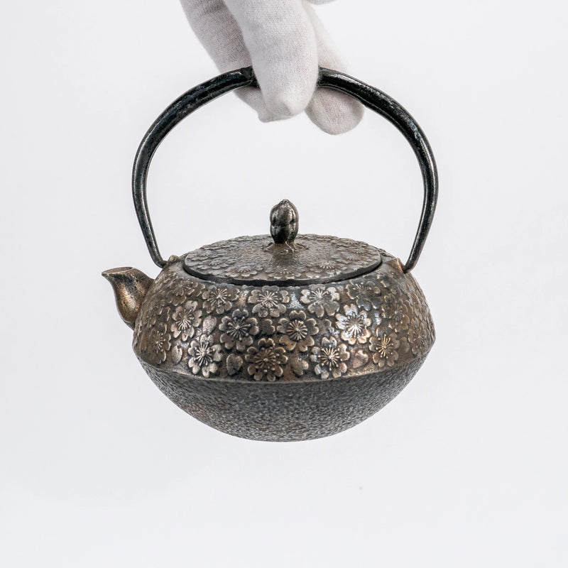 Vintage Nambu Satetsu Kyusu by Kiyosue — Sakura Cast Iron Teapot, Morioka, Signed Tomobako