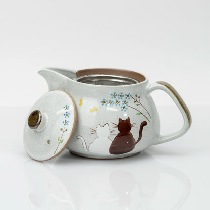Kutani Cat Teapot with Strainer, Hand-Painted Hidamari, Japanese Ceramic 360ml
