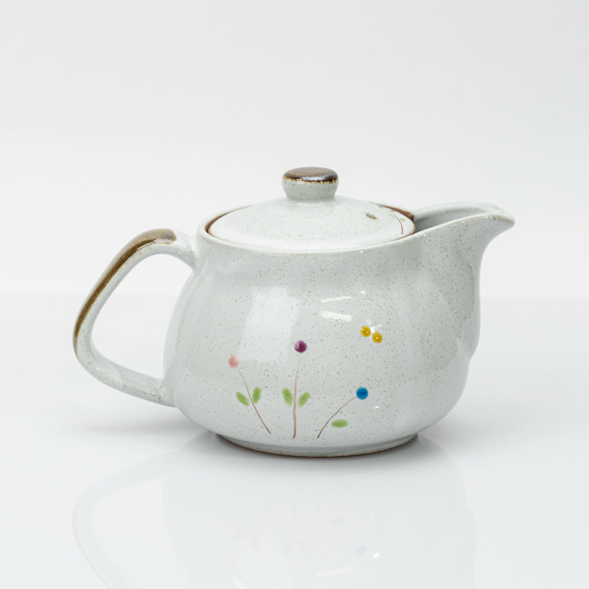 Kutani Cat Teapot with Strainer, Hand-Painted Hidamari, Japanese Ceramic 360ml
