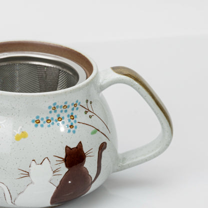 Kutani Cat Teapot with Strainer, Hand-Painted Hidamari, Japanese Ceramic 360ml