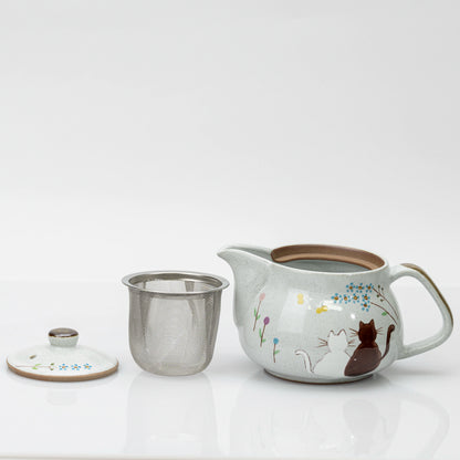 Kutani Cat Teapot with Strainer, Hand-Painted Hidamari, Japanese Ceramic 360ml
