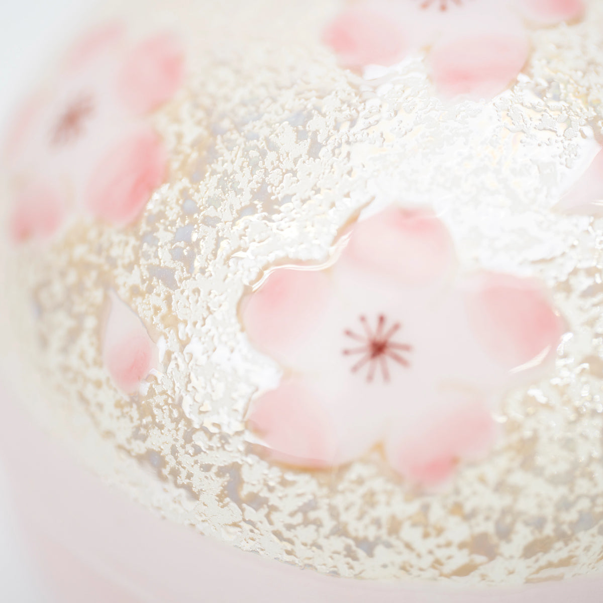 Arita Pink Cherry Blossom Lidded Bowl, 9.7 cm