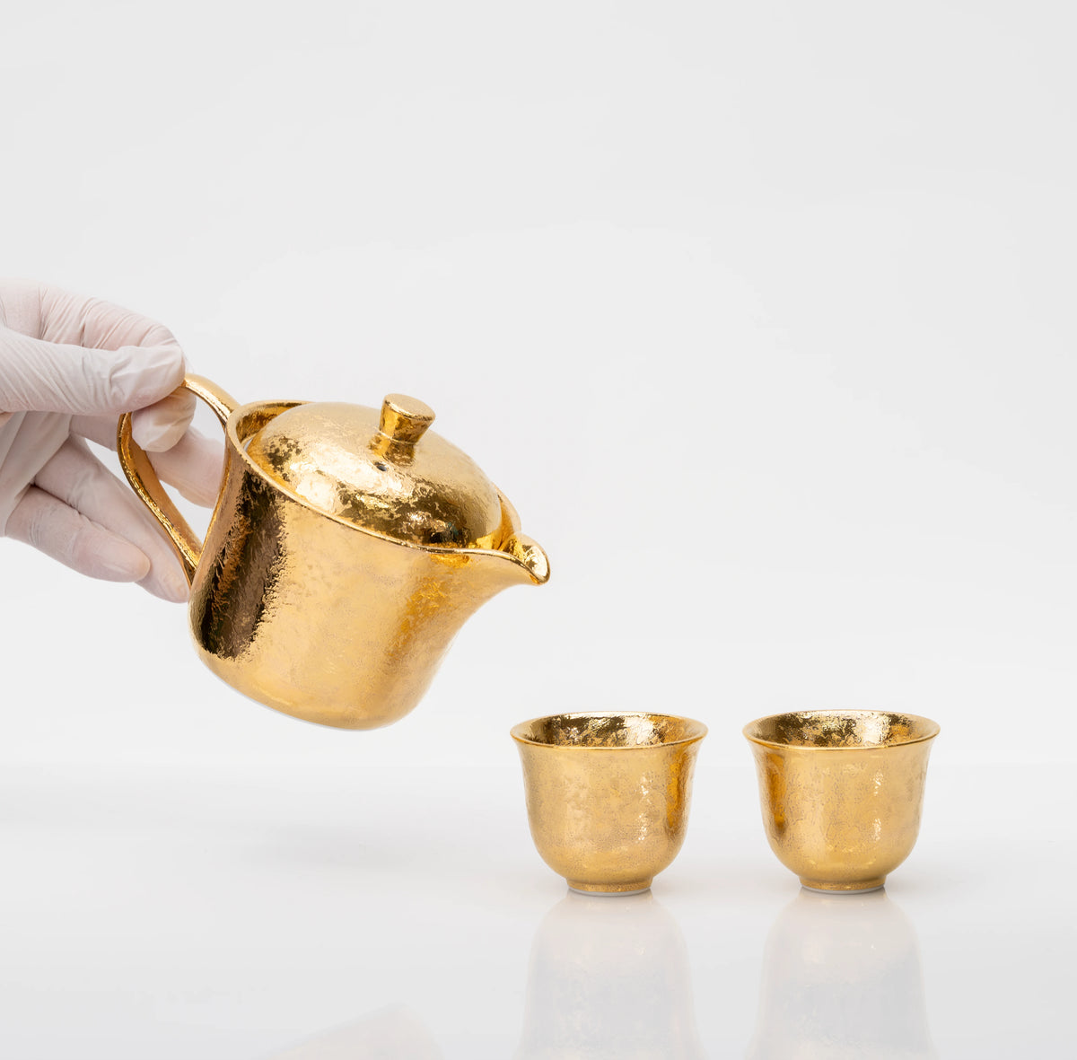 Service à thé Arita doré, théière et 2 tasses
