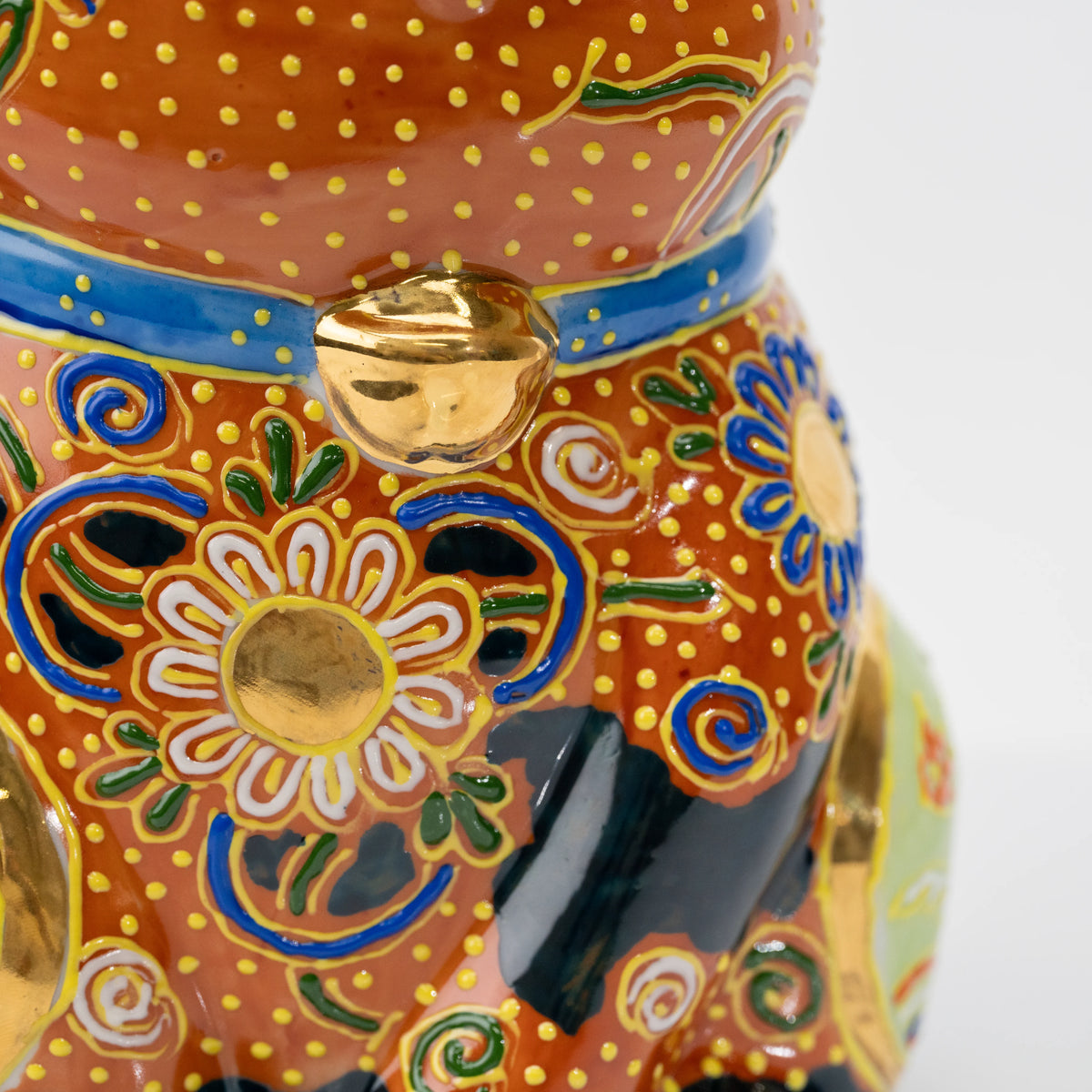 Kutani Cha-Mori Lucky Cat, 21 cm