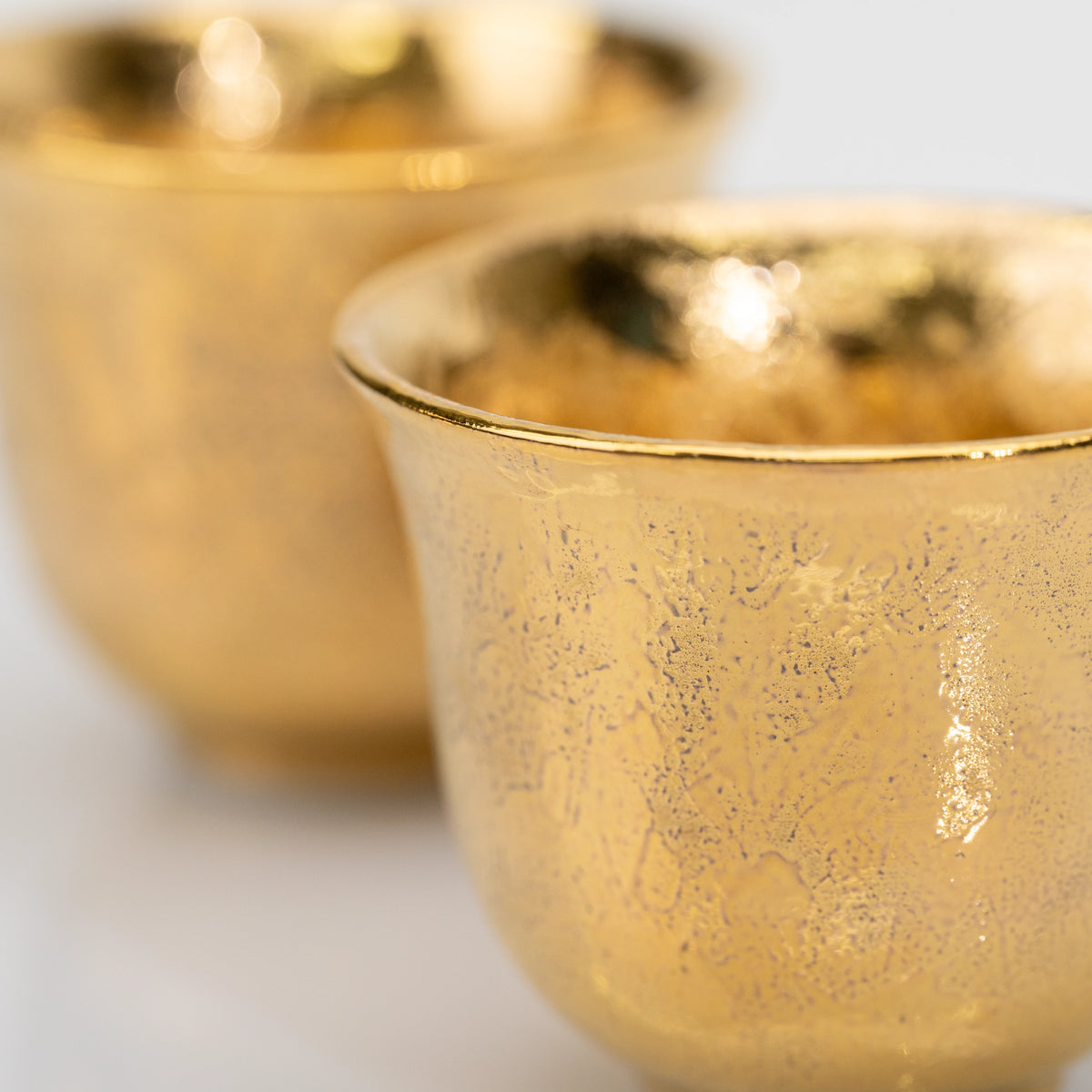 Service à thé Arita doré, théière et 2 tasses