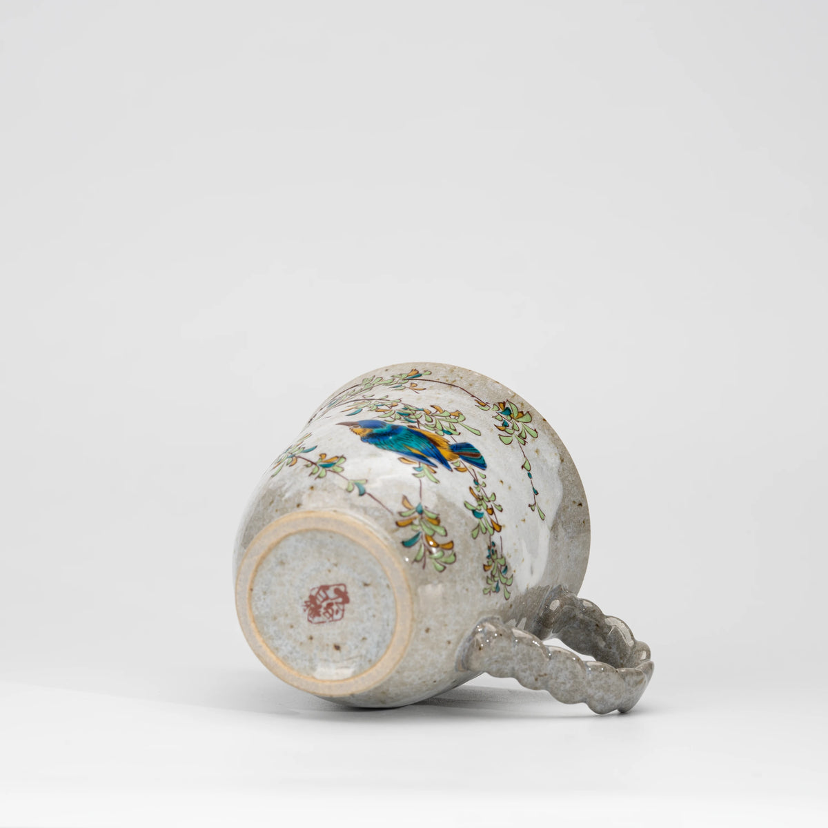 Kingfisher mug, underside and foot.
