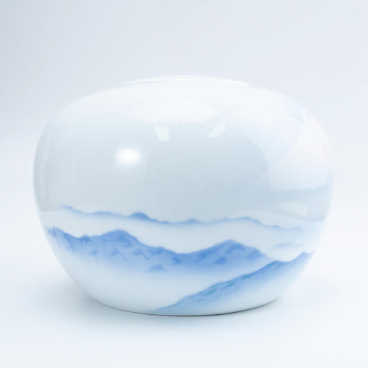 Vintage Fukagawa Seiji White Porcelain Vase — Kanyō Sometsuke Blue Landscape, Arita Squat Kabin