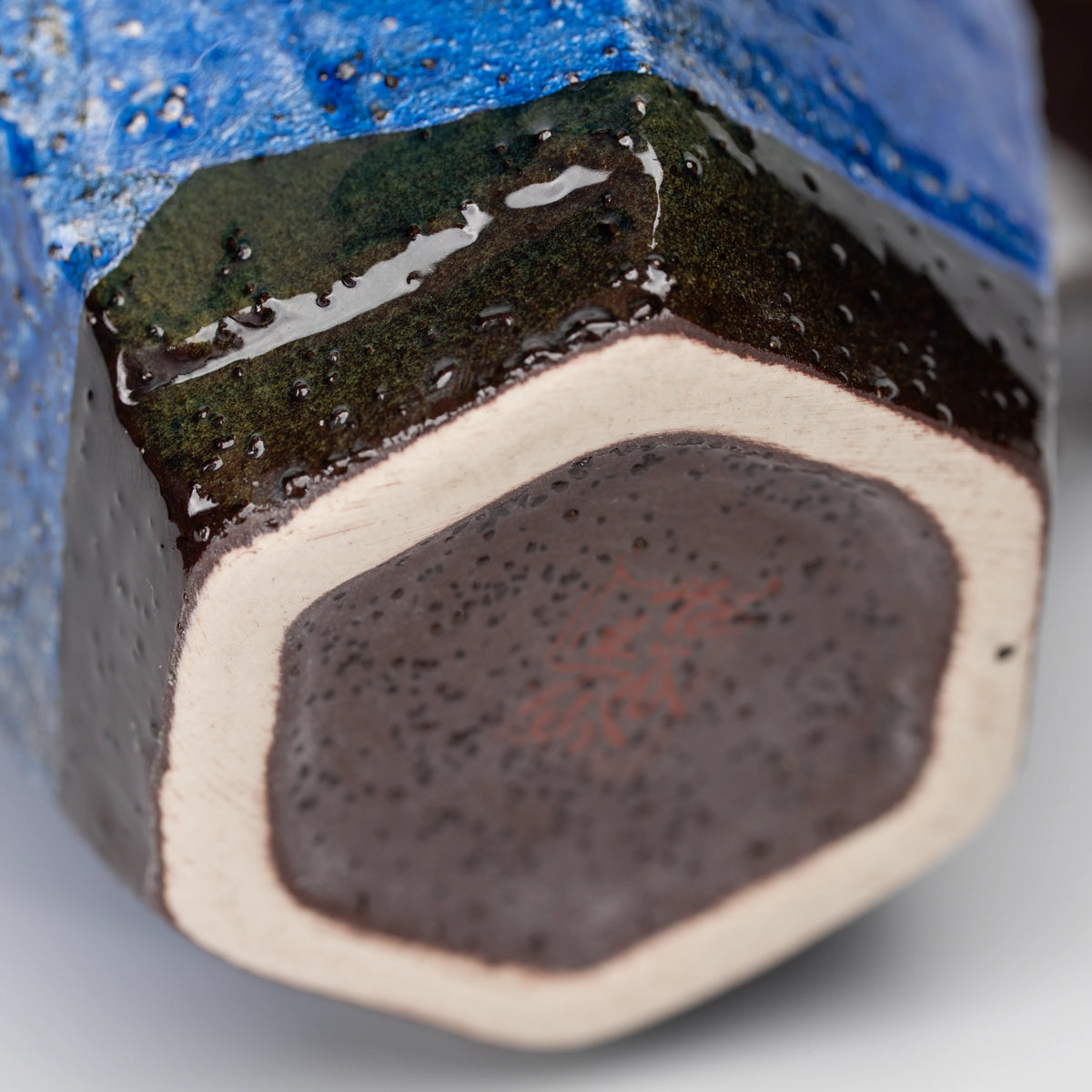 Blue ginsai mug, underside and foot.