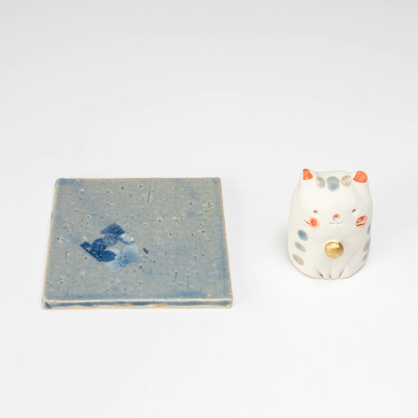 Handmade Ceramic Cat Incense Holder — Kawaii Mino-ware Neko Stick Stand with Dish