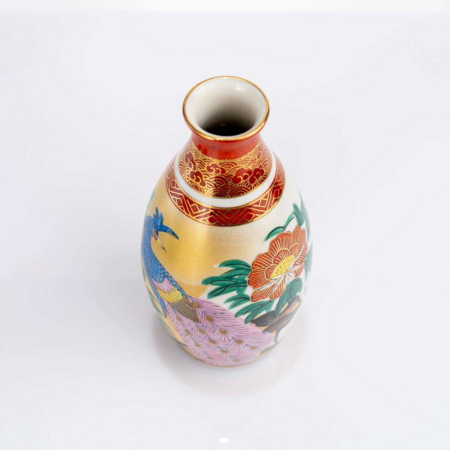Top view of Kutani peacock and peony tokkuri bottle opening