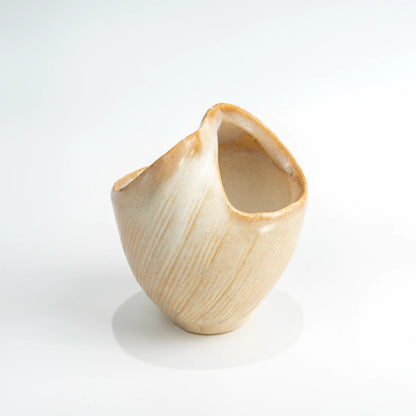 Shigaraki Hechimon Flower Vase — Handmade Stoneware Ikebana Bud Vase, 11 cm