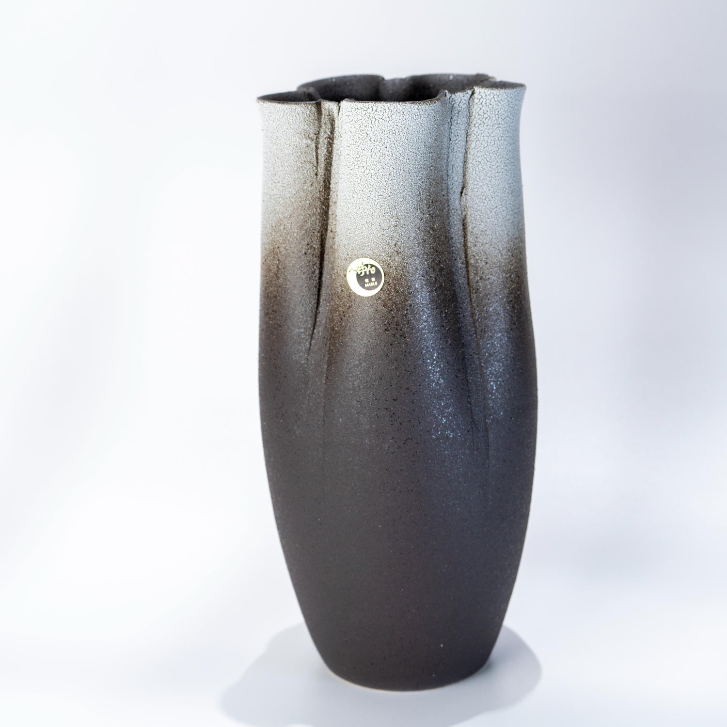 Shigaraki ware tall ikebana vase in black grès with white glaze