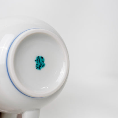 Underside of Seikou Kiln mug showing base mark