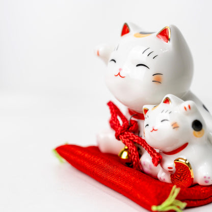 Front angle of ceramic mother and kitten Maneki Neko