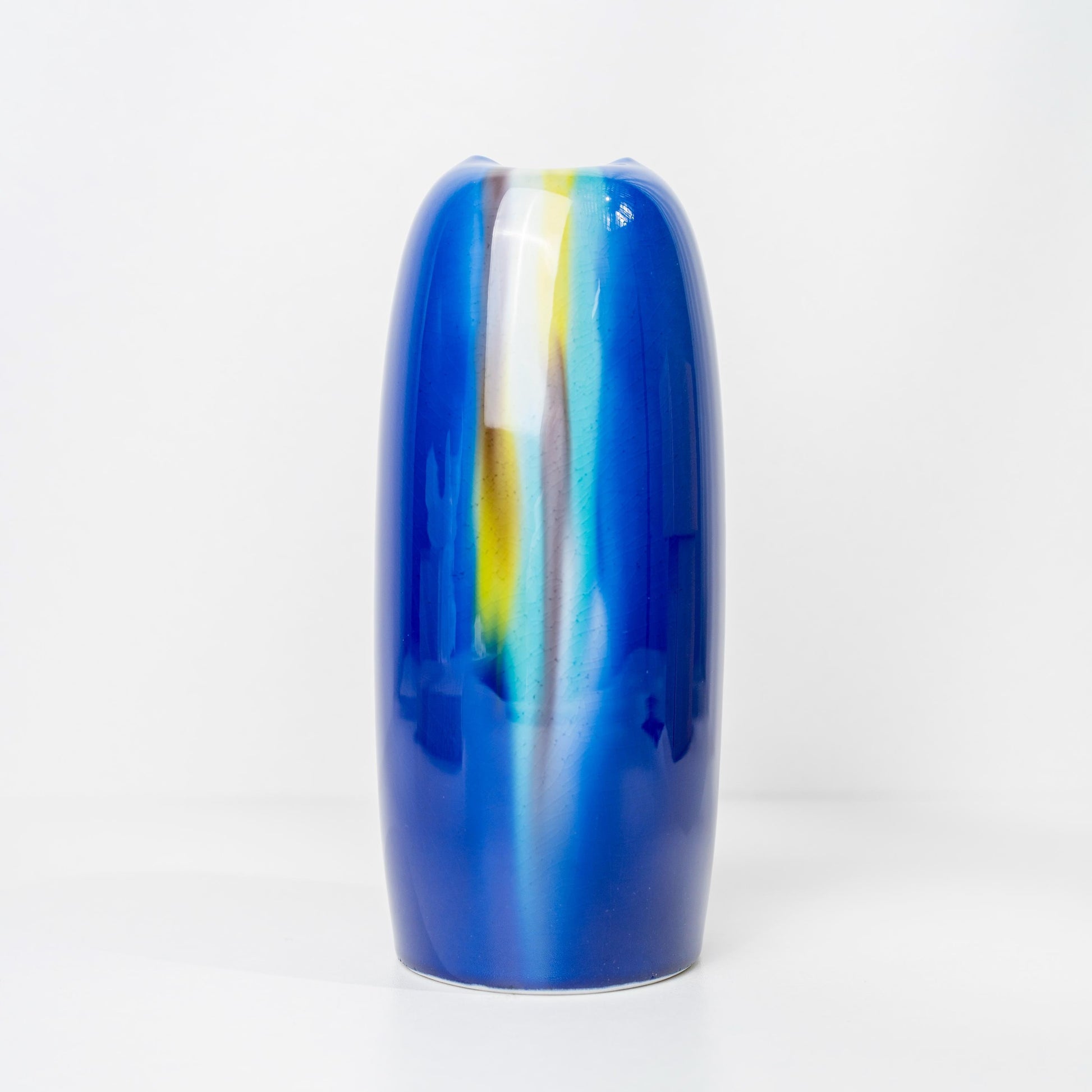Side profile of blue Kutani art vase