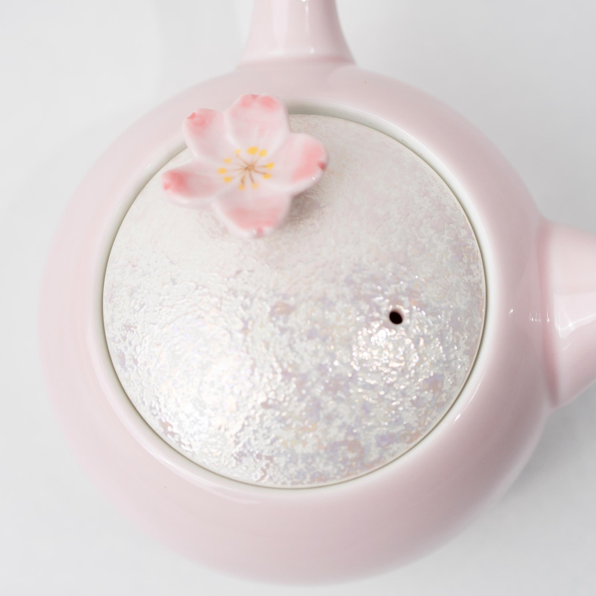 Top opening of Arita sakura teapot showing interior
