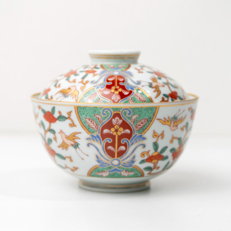 Arita Ko-Imari lidded bowl in hand-painted Japanese porcelain