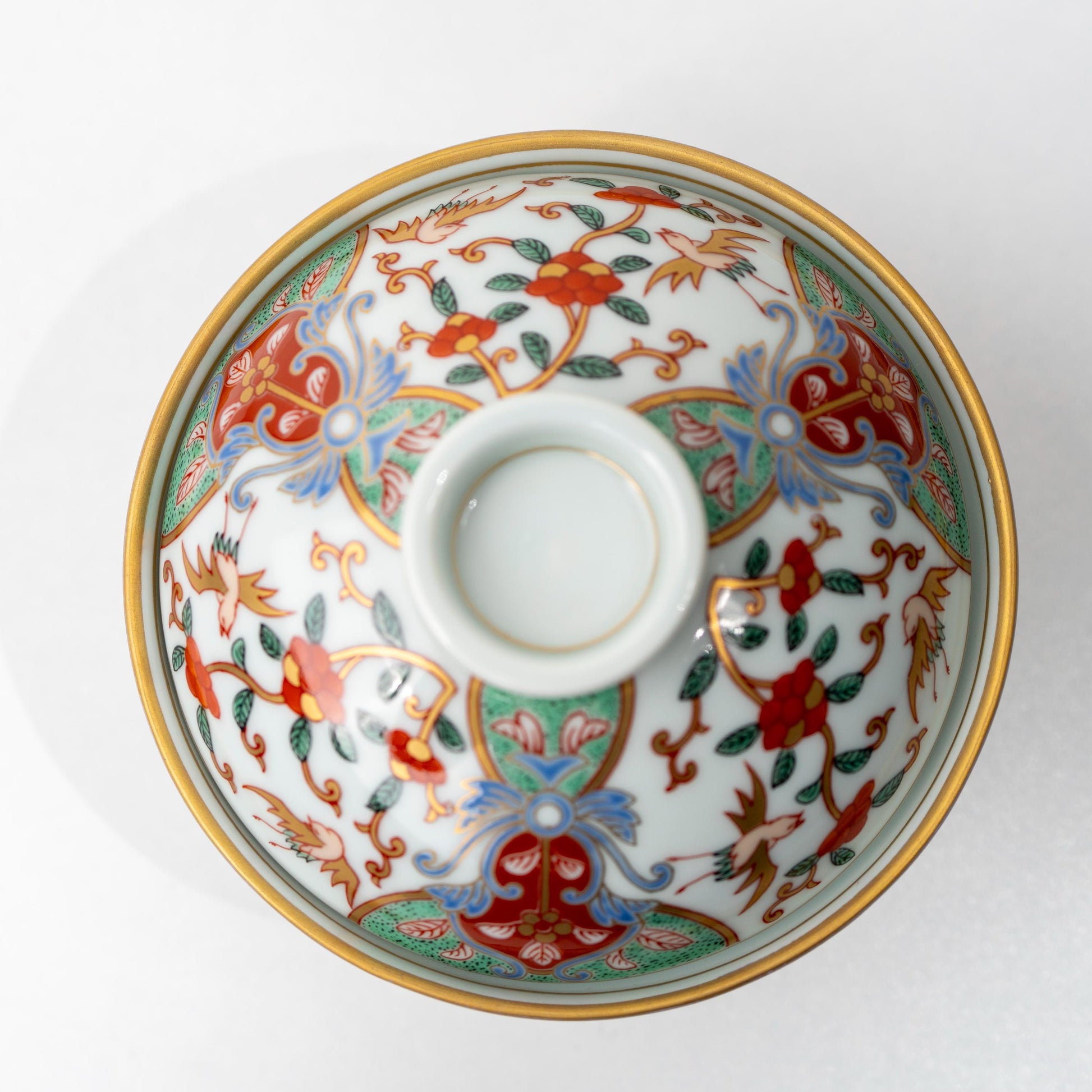 Underside of Arita porcelain lid showing base and finish