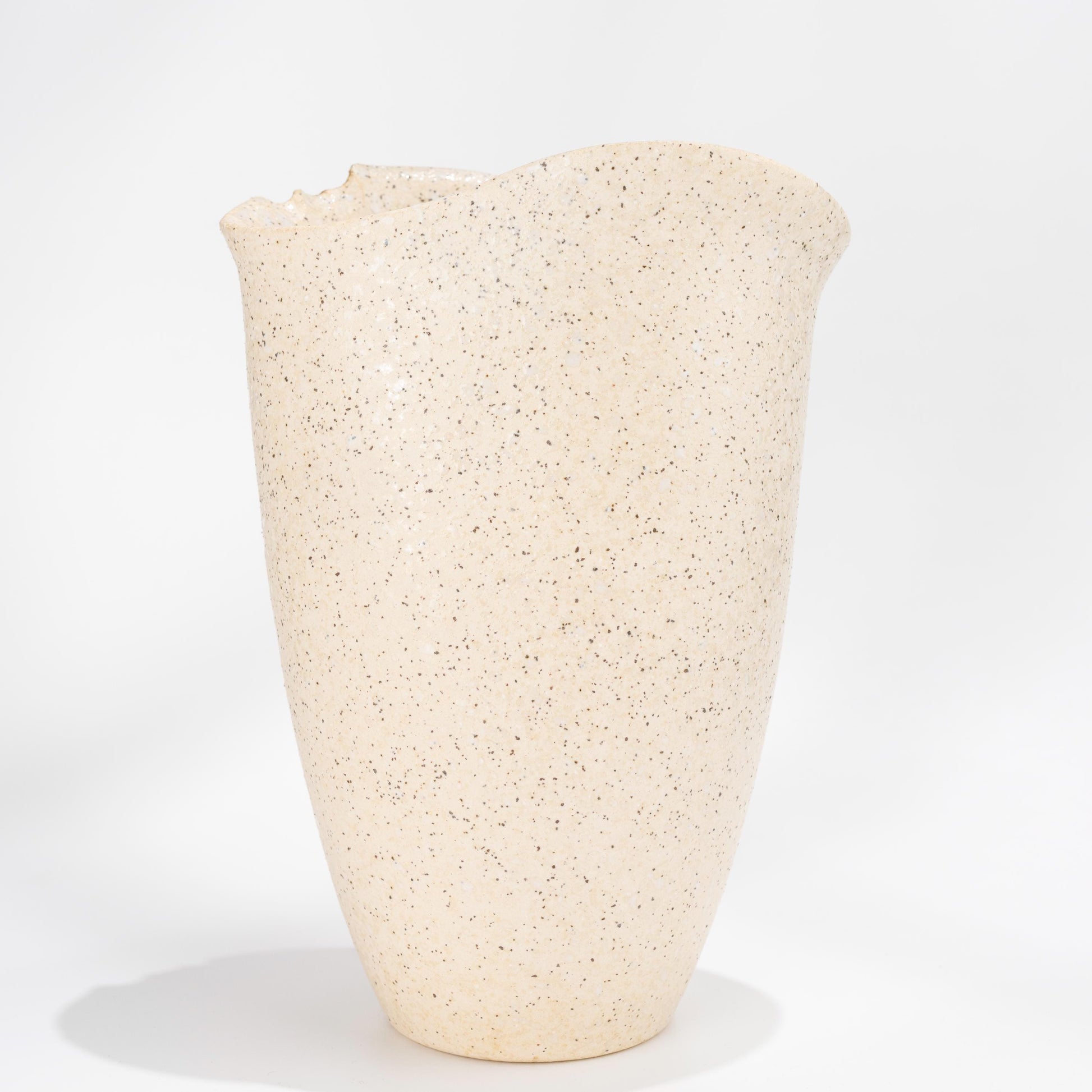 Top opening of Shigaraki white ikebana vase