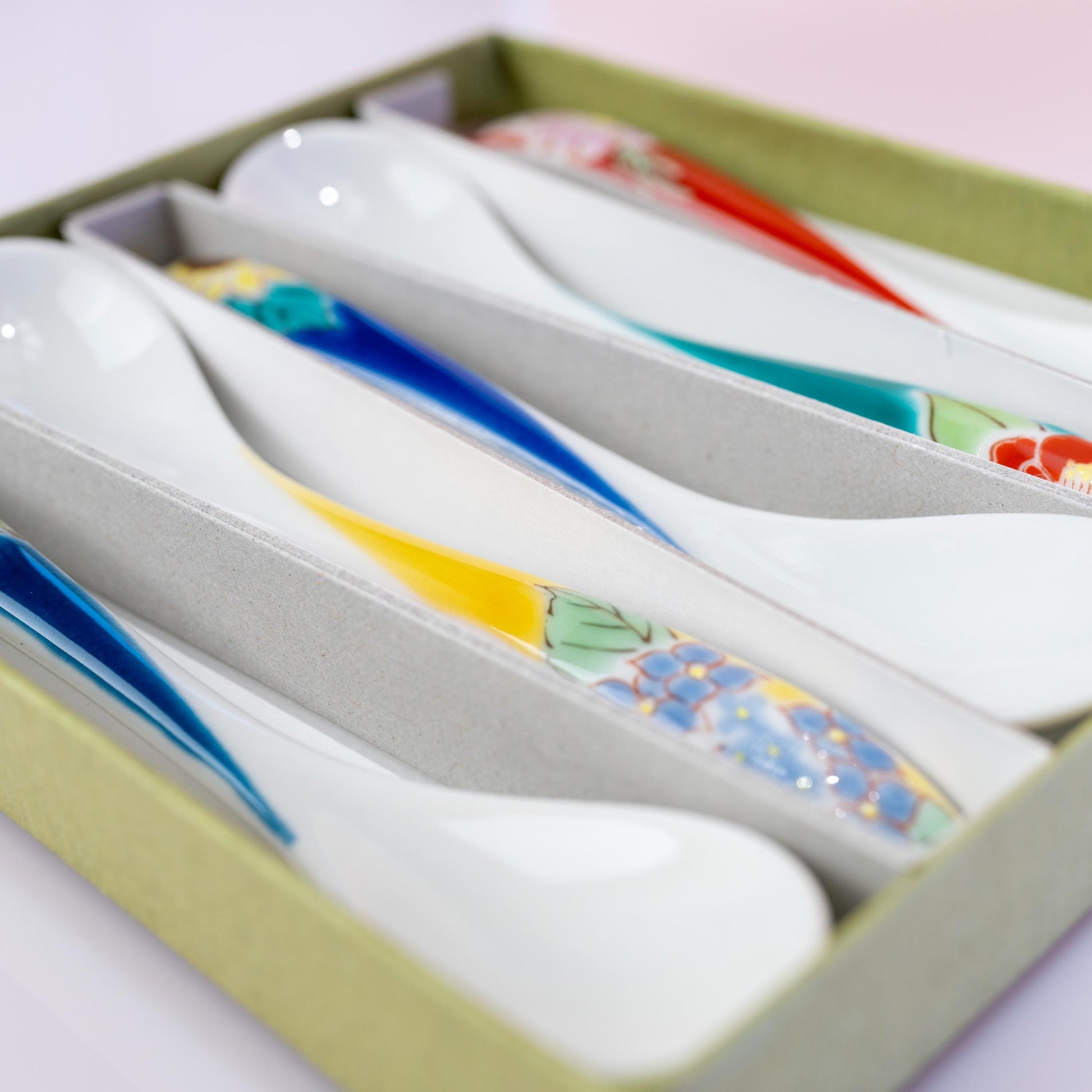 Five Japanese renge spoons arranged in gift box