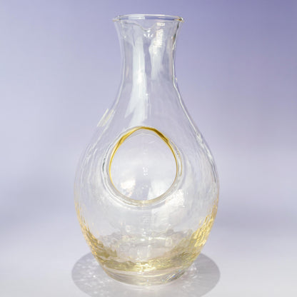 Top view of amber carafe showing circular ice pocket opening