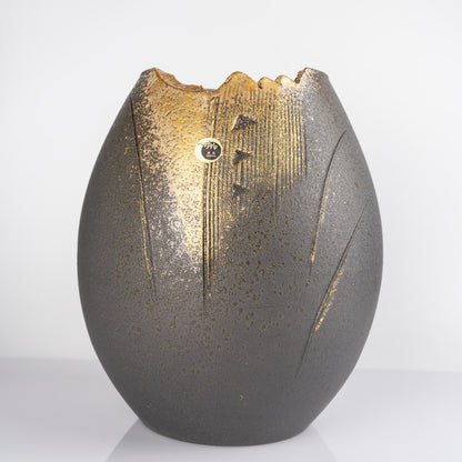 Shigaraki black gold ikebana vase in handmade Japanese stoneware
