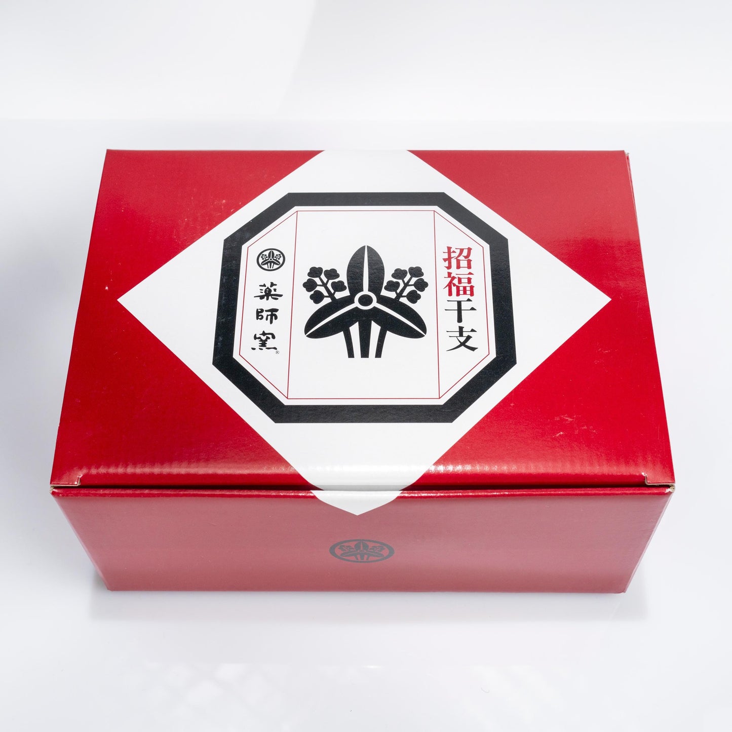 Gift box for zodiac treasure boat ceramic figurine set