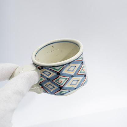 Underside of porcelain saucer showing base and foot ring