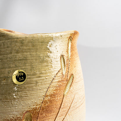 Close-up of brushed Meiyo surface on Shigaraki stoneware vase