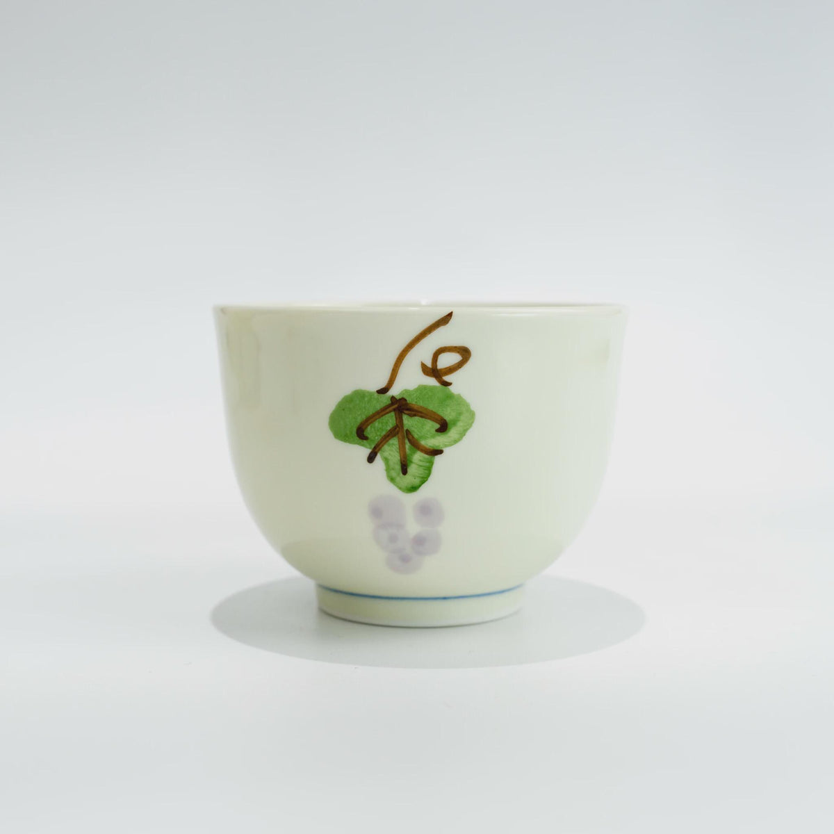 Arita grape tea set with rabbit-lid teapot
