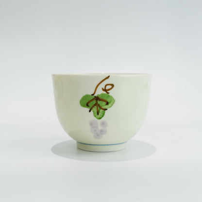Arita grape tea set with rabbit-lid teapot