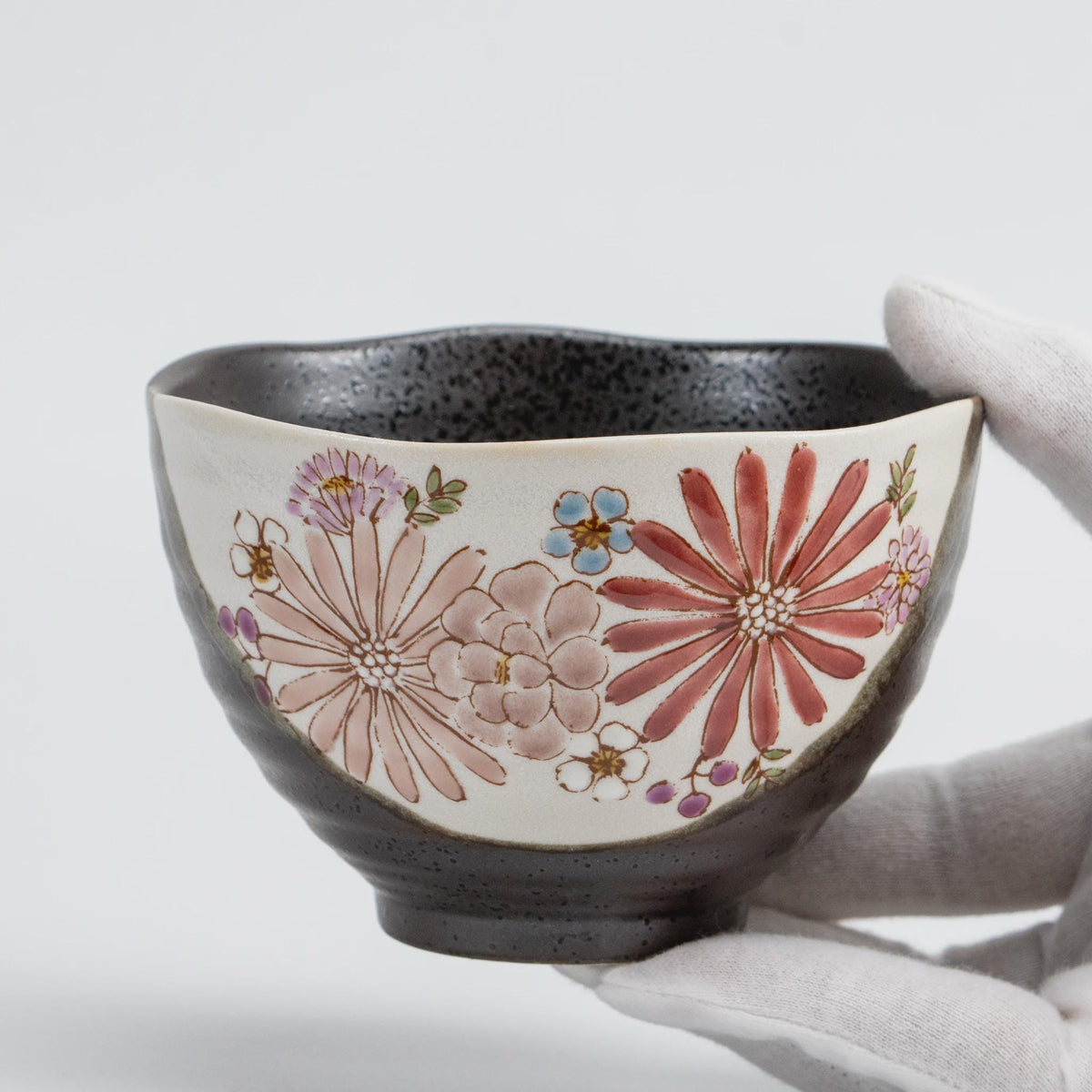 Iroe Yū Hana Kutani rice bowl, red colourway
