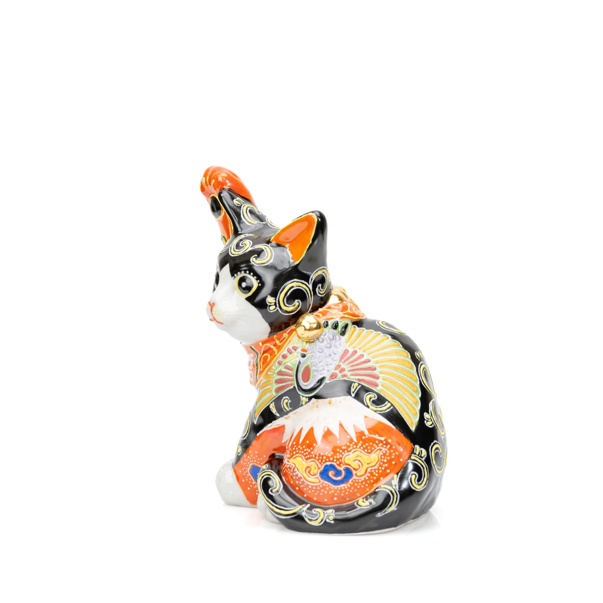 Angled front view of the Mount Fuji and crane lucky cat.