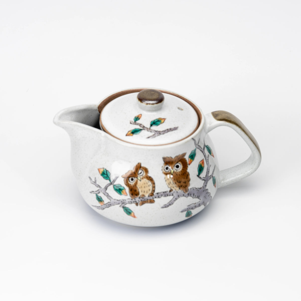 Top view of the Kutani owl teapot with its lid in place.